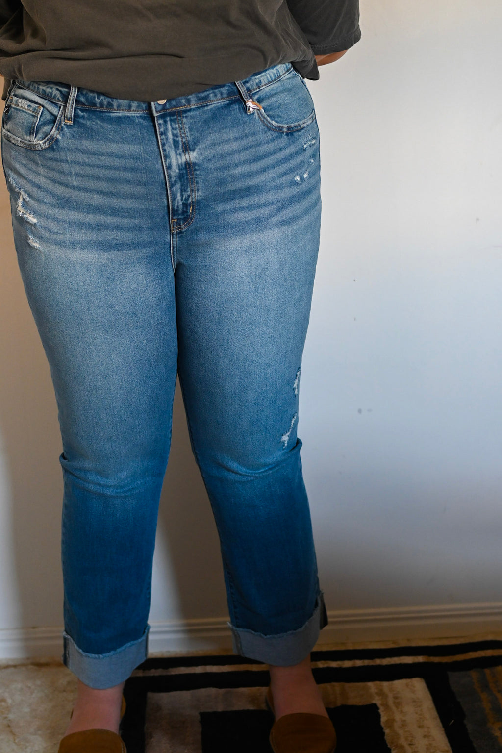 Curvy High Rise Straight cut Cuff