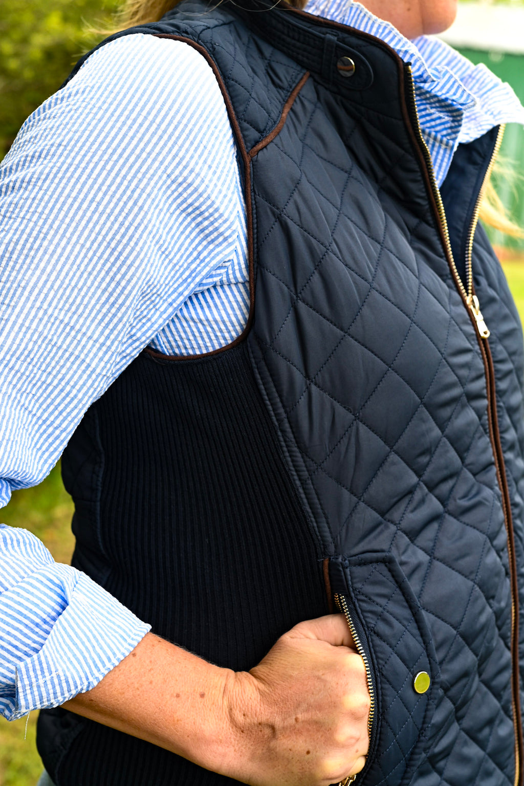 Suede Piping Quilted Padding Vest