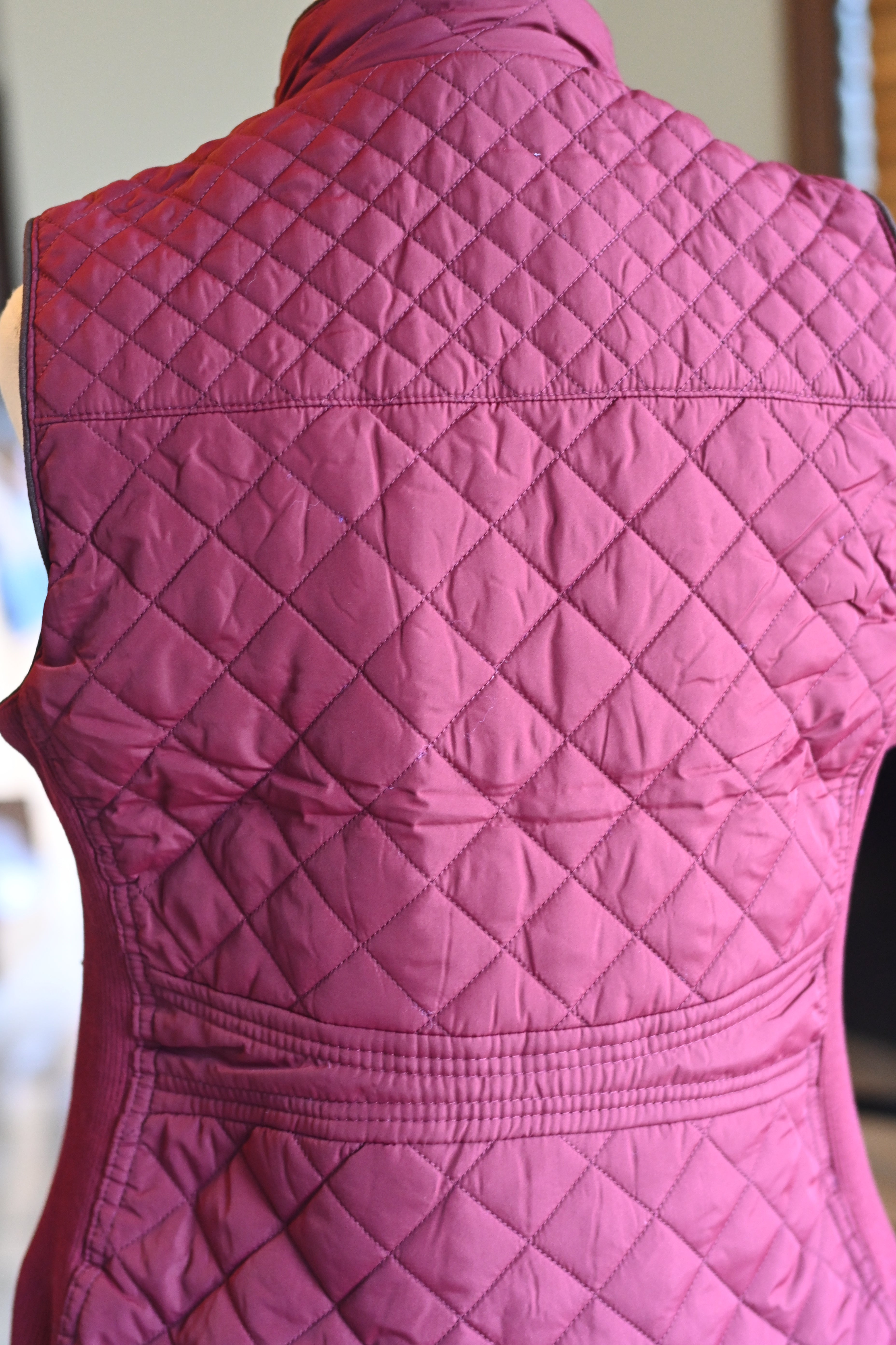 Suede Piping Quilted Padding Vest